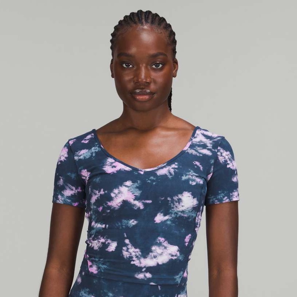 *SOLD* NWT! Lululemon 🍋 Align T-Shirt